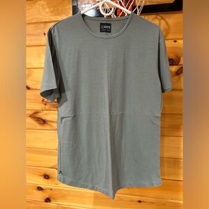 Men’s Cuts T-Shirt